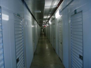 Uncle Bob's Self Storage - Columbus - 851 W Henderson Rd - Photo 4