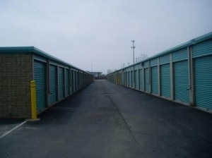 Uncle Bob's Self Storage - Dublin - Photo 3