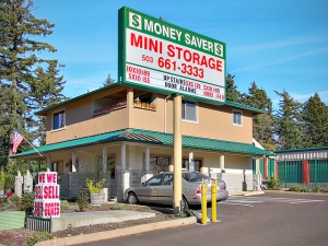 Money Saver South Gresham - Photo 1
