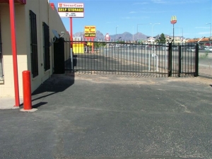 SecurCare Self Storage - Las Cruces - E Lohman Ave - Photo 2