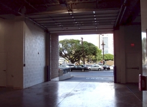 The Lock Up Storage Centers - Honolulu - Photo 2