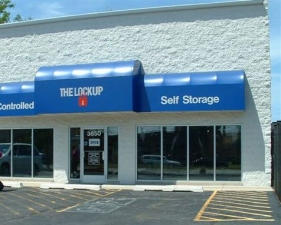 The Lock Up Storage Centers - Lincolnwood - Photo 4