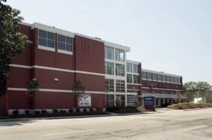 The Lock Up Storage Centers - Park Ridge - Photo 2