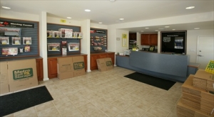Metro Self Storage - Southampton - Photo 6
