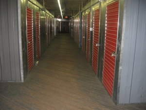 Howard Baronne Storage Center - Photo 4