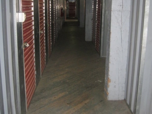Howard Baronne Storage Center - Photo 5