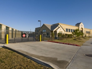 Storit! @ Cinco Ranch Self Storage - Photo 6