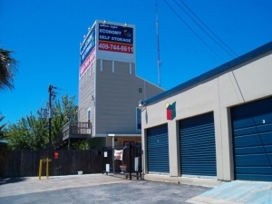 Watson & Taylor Self Storage - Galveston - Photo 1