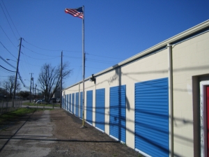Watson & Taylor Self Storage - Brockbank - Photo 1