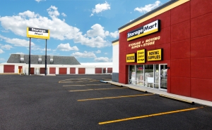 StorageMart - Rangeline and Vandiver Picture of StorageMart - Rangeline and Vandiver
