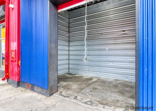 Storage Units at CubeSmart Self Storage - Bronx - 1376 Cromwell Ave - 1376 Cromwell Ave
