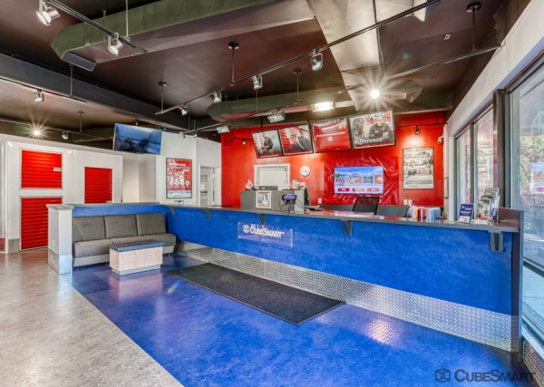 Facility photo: //images.sparefoot.com/medium/104558689ee1b6671d1.jpg