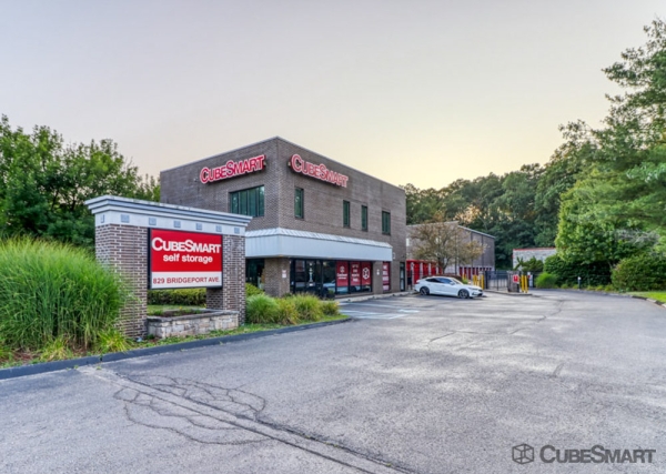Facility photo: //images.sparefoot.com/medium/10455968a56cc4d9141.jpg