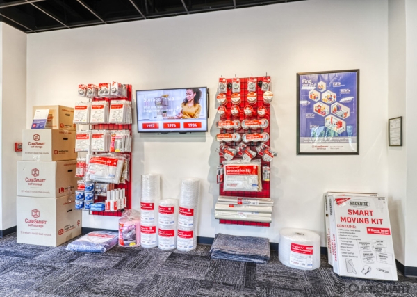 Facility photo: //images.sparefoot.com/medium/10456068afff0967b44.jpg