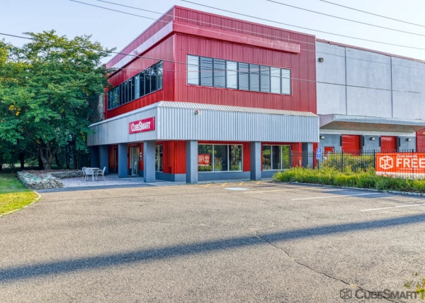 Storage Units at CubeSmart Self Storage - Wilton - 111 Danbury Rd