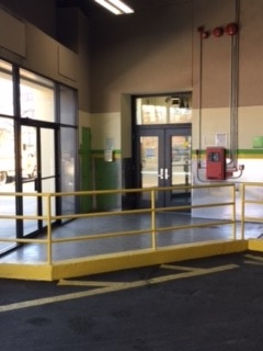 Facility photo: //images.sparefoot.com/medium/10460458f4dab3484e6.jpg