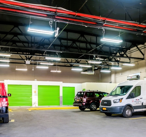 Facility photo: //images.sparefoot.com/medium/10460465777390998ac.jpg