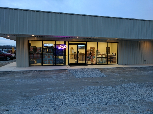 Facility photo: //images.sparefoot.com/medium/1048515a959380ce910.jpg