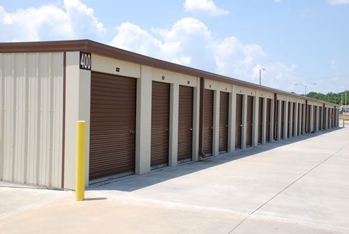 Facility photo: //images.sparefoot.com/medium/1048814f9939686ad0b.jpg