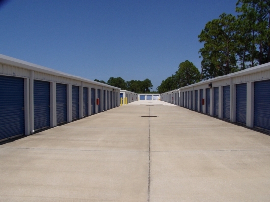 Facility photo: //images.sparefoot.com/medium/1050204fa3f9a253a83.jpg