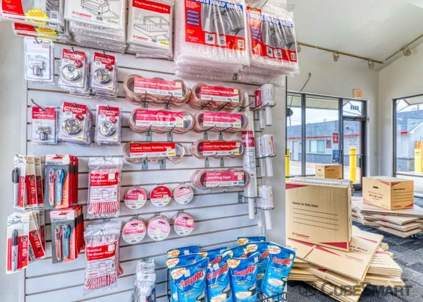 Facility photo: //images.sparefoot.com/medium/1059256894929ba7612.jpg