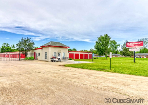 Storage Units at CubeSmart Self Storage - Bossier City - 4901 E Texas St