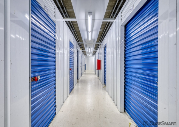 Facility photo: //images.sparefoot.com/medium/10642969f59ff5eea9a.jpg
