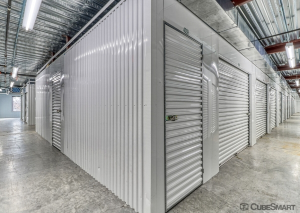 Facility photo: //images.sparefoot.com/medium/10644568905d318bc61.jpg