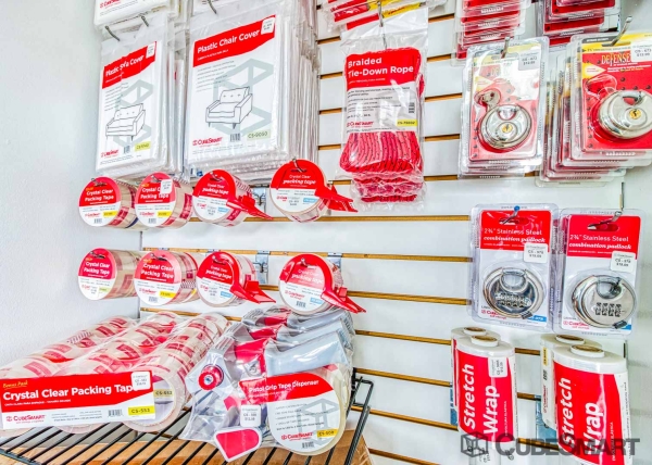 Facility photo: //images.sparefoot.com/medium/106449691ec98c729f6.jpg