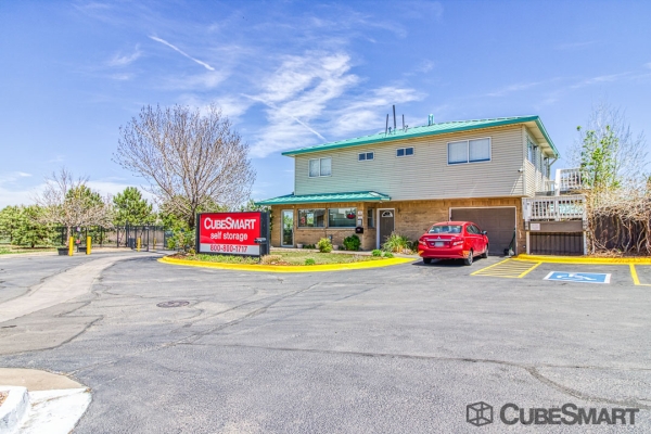 Facility photo: //images.sparefoot.com/medium/10645068905438b3e38.jpg