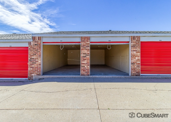 Facility photo: //images.sparefoot.com/medium/10645368affc6d4a871.jpg