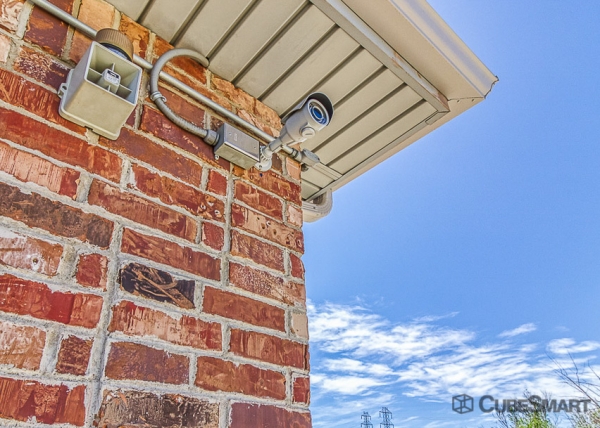 Storage Units at CubeSmart Self Storage - Aurora - 1800 South Chambers Road - 1800 South Chambers Road