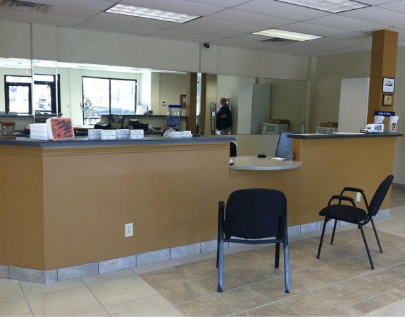 Facility photo: //images.sparefoot.com/medium/106913534ef35e49900.jpg