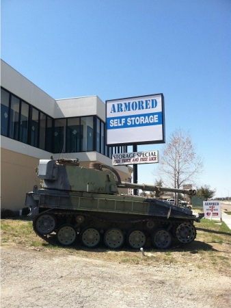 Facility photo: //images.sparefoot.com/medium/106913536a9b6704717.jpg