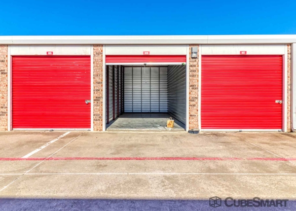Storage Units at CubeSmart Self Storage - Carrollton - 4105 Fairway Dr - 4105 Fairway Dr