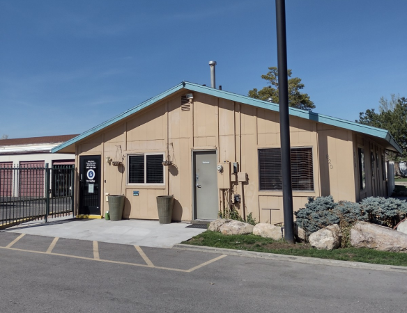 Facility photo: //images.sparefoot.com/medium/107637693207d0b3464.png