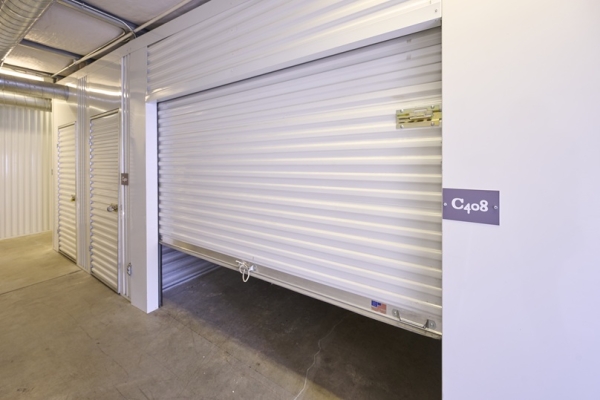 Facility photo: //images.sparefoot.com/medium/10763969320b79be935.jpg