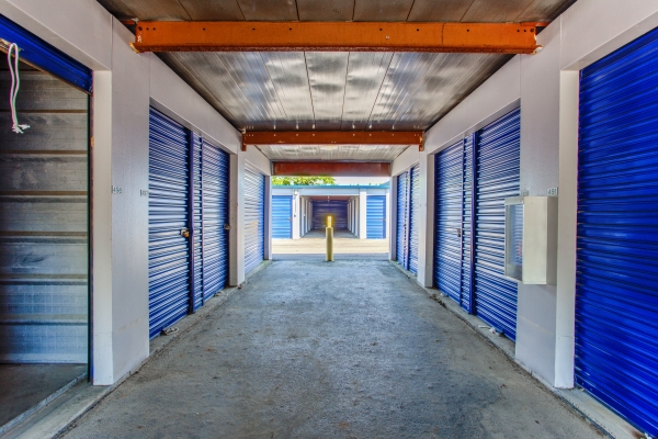 Storage Units at Simply Self Storage - 3171 S High Street - Columbus - 3171 S High St