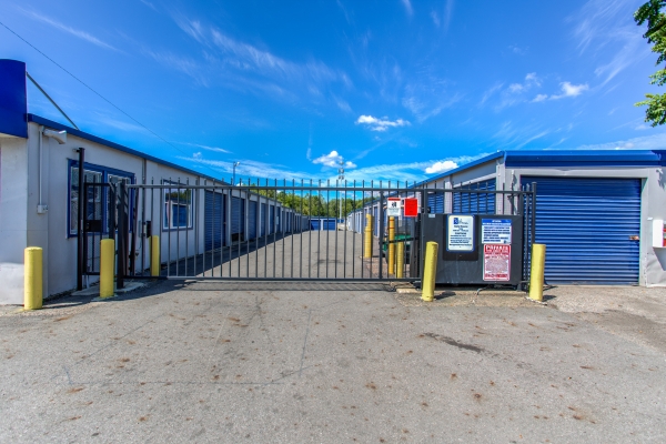 Storage Units at Simply Self Storage - 3171 S High Street - Columbus - 3171 S High St