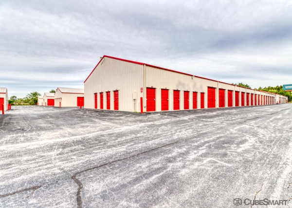 Facility photo: //images.sparefoot.com/medium/108545687f4431cb487.jpg