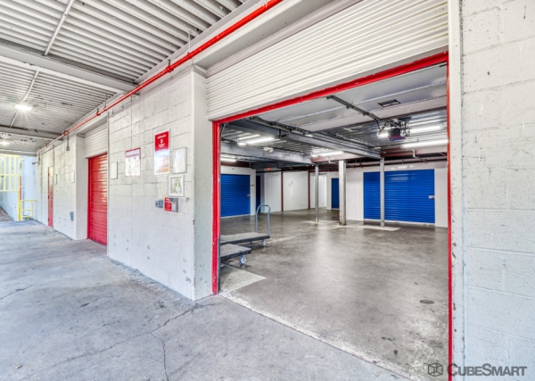 Facility photo: //images.sparefoot.com/medium/108551688338e55b5c4.jpg