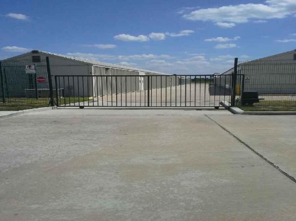 Storage Units at My Storage - Houston - 1923 North Sam Houston Pkwy W - 1923 North Sam Houston Pkwy W