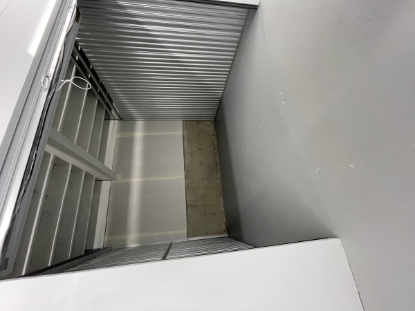 Facility photo: //images.sparefoot.com/medium/10950269e7e6a2696c0.jpeg