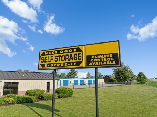 Facility photo: //images.sparefoot.com/medium/14991568af44aed42b6.jpeg