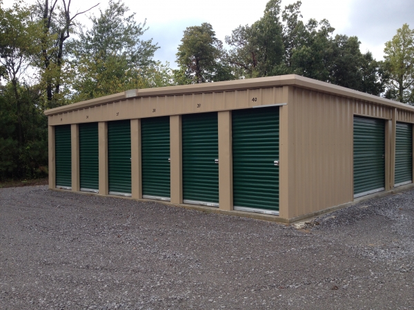 Facility photo: //images.sparefoot.com/medium/150034524efbd29e40f.jpg