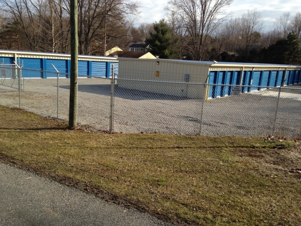 Facility photo: //images.sparefoot.com/medium/15013958263f6146585.jpg