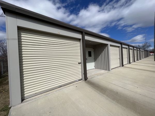 Storage Units at Byron Self Storage - W White Rd - 107 West White Road