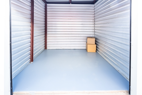 Facility photo: //images.sparefoot.com/medium/150486696ea015c80b7.jpg