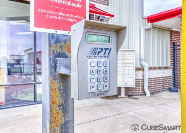 Storage Units at CubeSmart Self Storage - Richmond - 19840 Fm 1093 Road - 19840 Fm 1093 Rd