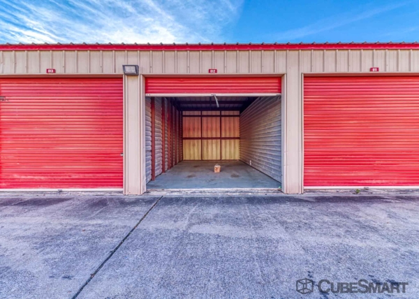 Storage Units at CubeSmart Self Storage - Houston - 7939 Westheimer Rd - 7939 Westheimer Rd